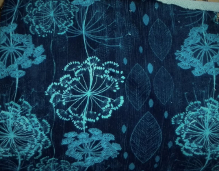 Teplákovina s elastanem DIGITÁLNÍ TISK chmýří černopetrolejové